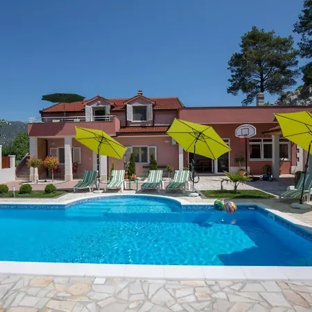 Ostojic By Guide Peracko Blato