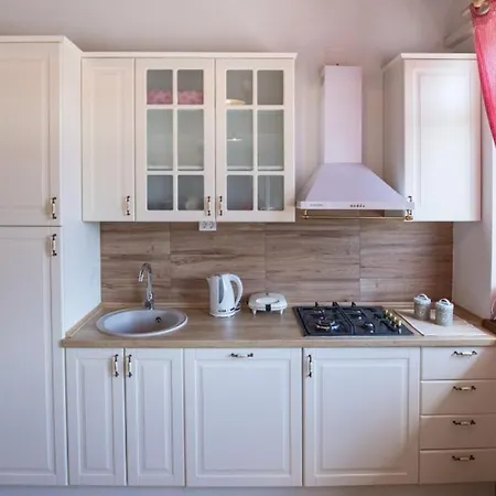 Ostojic By Guide Peracko Blato