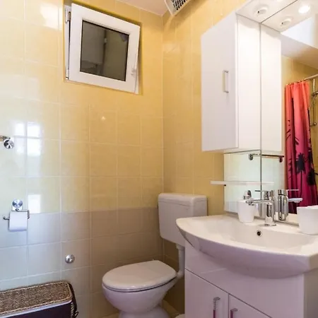 Ostojic By Guide * Peracko Blato